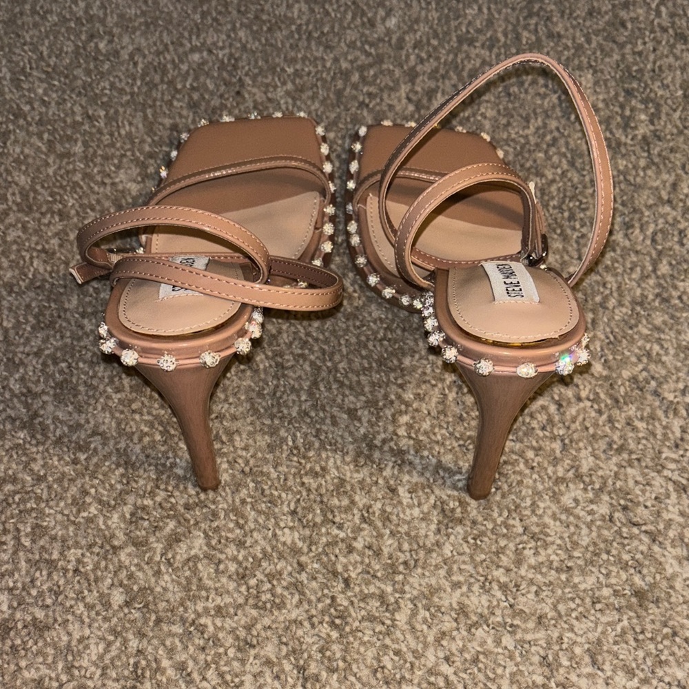 NWT Steve Madden Brown Strappy Heels with Rhinestones - Picture 4 of 6